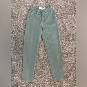 Women’s highrise jeans